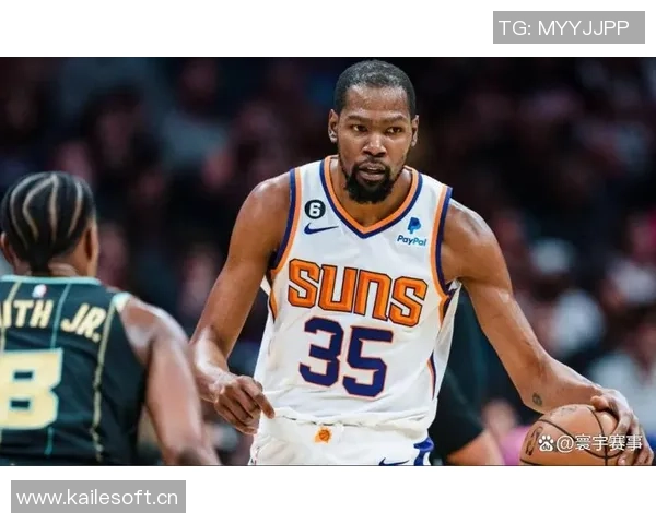 杜兰特赞詹姆斯全明星专注力不投半场三分不用左手上篮