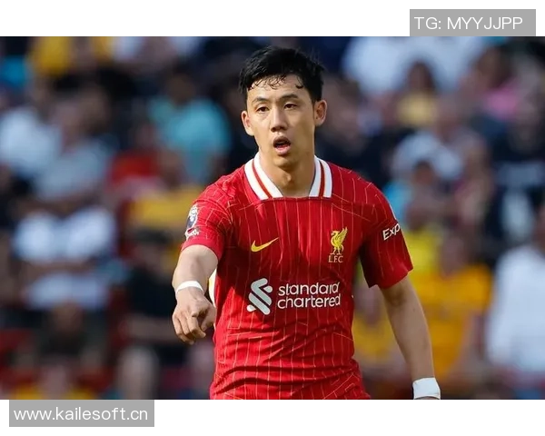 斯洛特谈战术安排远藤航或客串右后卫索博斯洛伊更适合中场位置 斯洛特谈战术安排远藤航或客串右后卫索博斯洛伊更适合中场位置