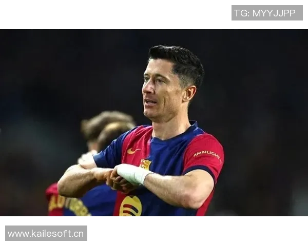 巴萨训练最新动态莱万缺席门将首发人选仍待揭晓