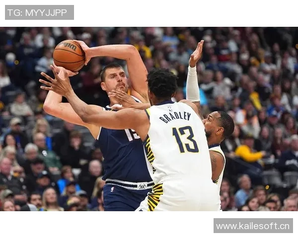 约基奇三节表现出色14分9板12助攻助球队稳居领先位置