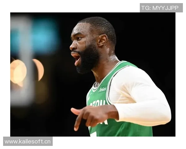 神射手豪泽创凯尔特人历史新纪录单场三分球命中数突破十个