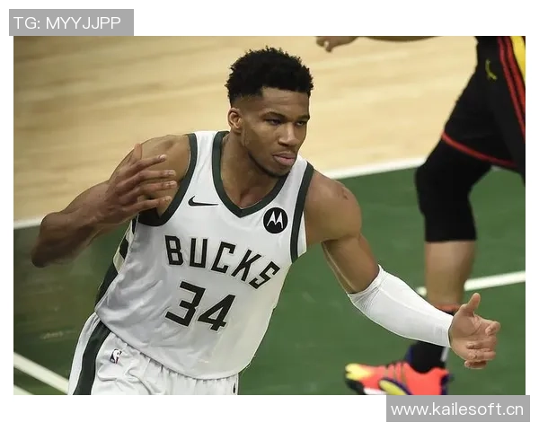 字母哥再创历史第八次30分钟内砍下30分15板成就无人可比