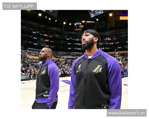 擎天白玉柱强势回归浓眉大帝狂砍32分13板助球队重拾胜利信心 擎天白玉柱强势回归浓眉大帝狂砍32分13板助球队重拾胜利信心